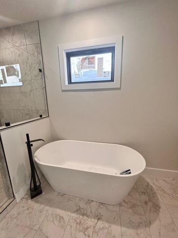 6198 S Holland Avenue, Springfield, MO 65810