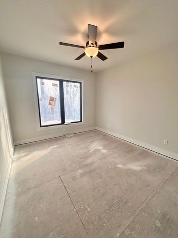 6198 S Holland Avenue, Springfield, MO 65810