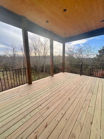 6198 S Holland Avenue, Springfield, MO 65810