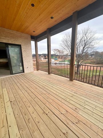 6198 S Holland Avenue, Springfield, MO 65810