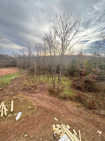 6198 S Holland Avenue, Springfield, MO 65810