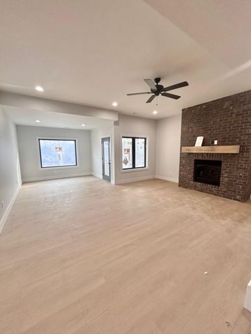 6198 S Holland Avenue, Springfield, MO 65810