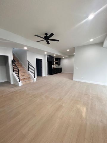 6198 S Holland Avenue, Springfield, MO 65810