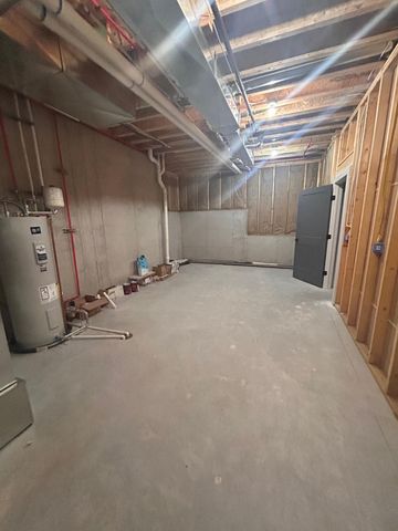 6198 S Holland Avenue, Springfield, MO 65810