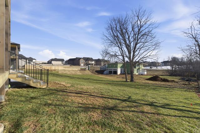 6198 S Holland Avenue, Springfield, MO 65810