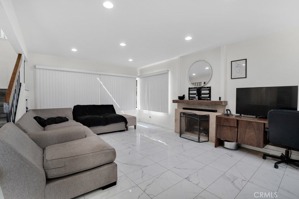 2491 Castlemont Court N, Simi Valley, CA 93063 — photo 5