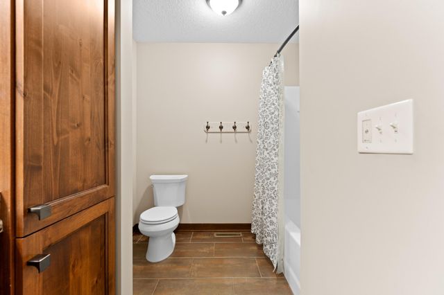 1002 9th Avenue NW, Byron, MN 55920