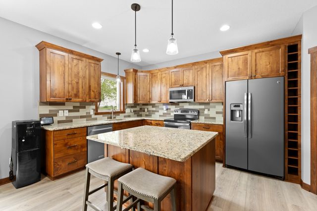 1002 9th Avenue NW, Byron, MN 55920