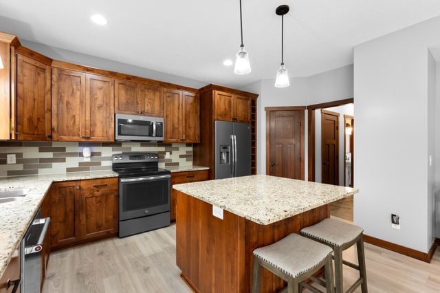 1002 9th Avenue NW, Byron, MN 55920