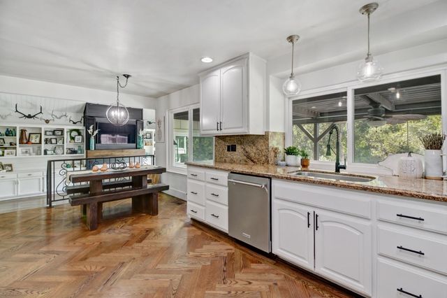 2239 Seabler Pl, Carmichael, CA 95608