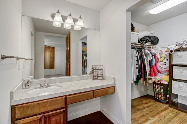 2239 Seabler Pl, Carmichael, CA 95608