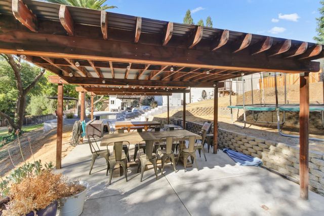 2239 Seabler Pl, Carmichael, CA 95608