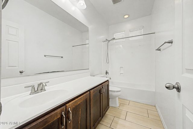 8530 W Flynn Lane, Glendale, AZ 85305