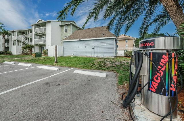455 ALT 19 S S 214, Palm Harbor, FL 34683