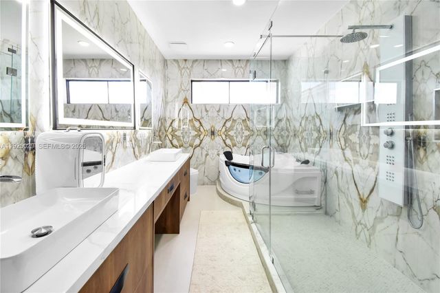 15846 SW 49th St, Southwest Ranches, FL 33331