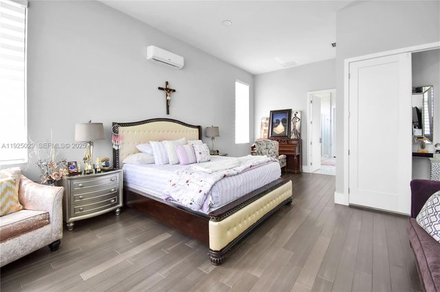 15846 SW 49th St, Southwest Ranches, FL 33331