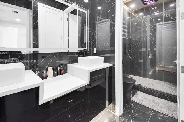 15846 SW 49th St, Southwest Ranches, FL 33331