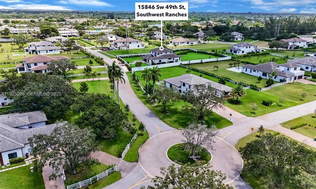 15846 SW 49th St, Southwest Ranches, FL 33331