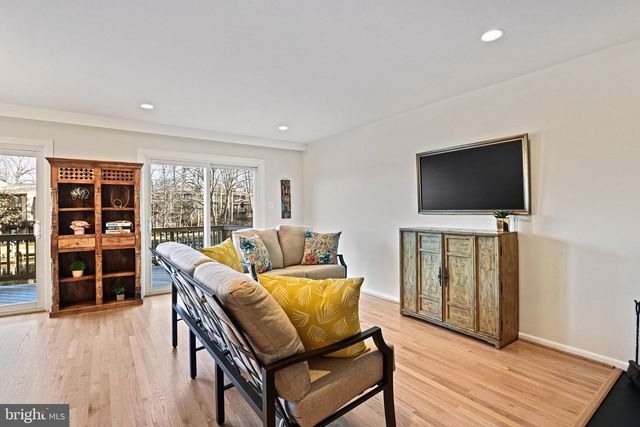 2029 CHADDS FORD DR, Reston, VA 20191