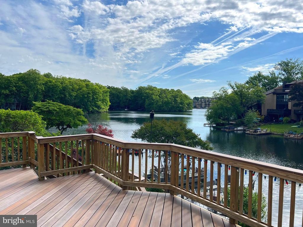 2029 CHADDS FORD DR, Reston, VA 20191