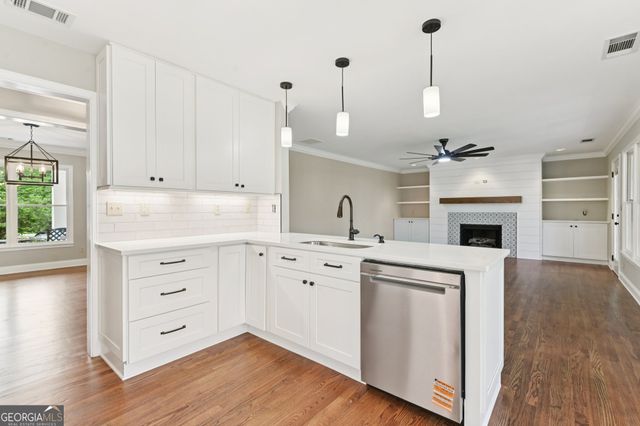 1660 Stoney Point Road, Cumming, GA 30041