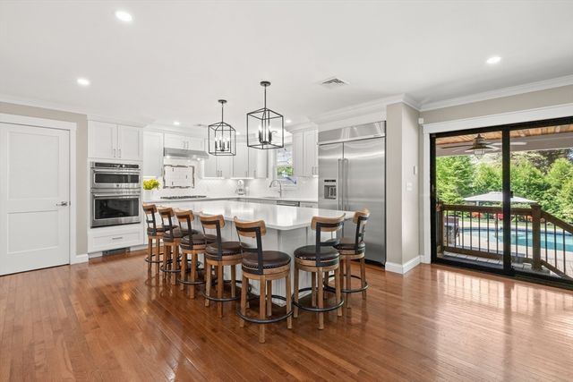 57 Candlewood Dr, Topsfield, MA 01983