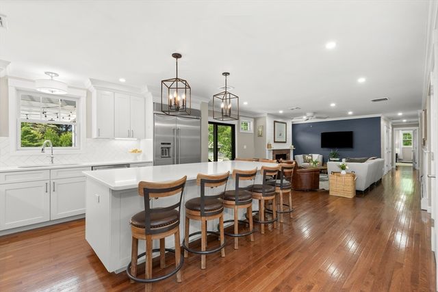 57 Candlewood Dr, Topsfield, MA 01983