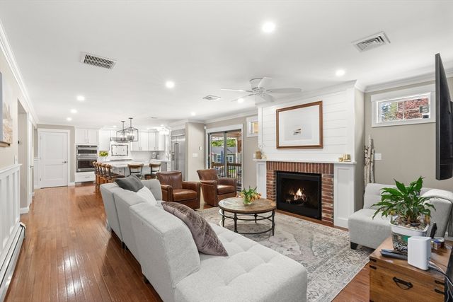 57 Candlewood Dr, Topsfield, MA 01983