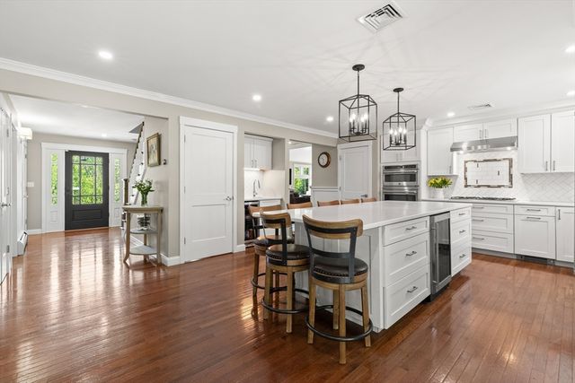 57 Candlewood Dr, Topsfield, MA 01983