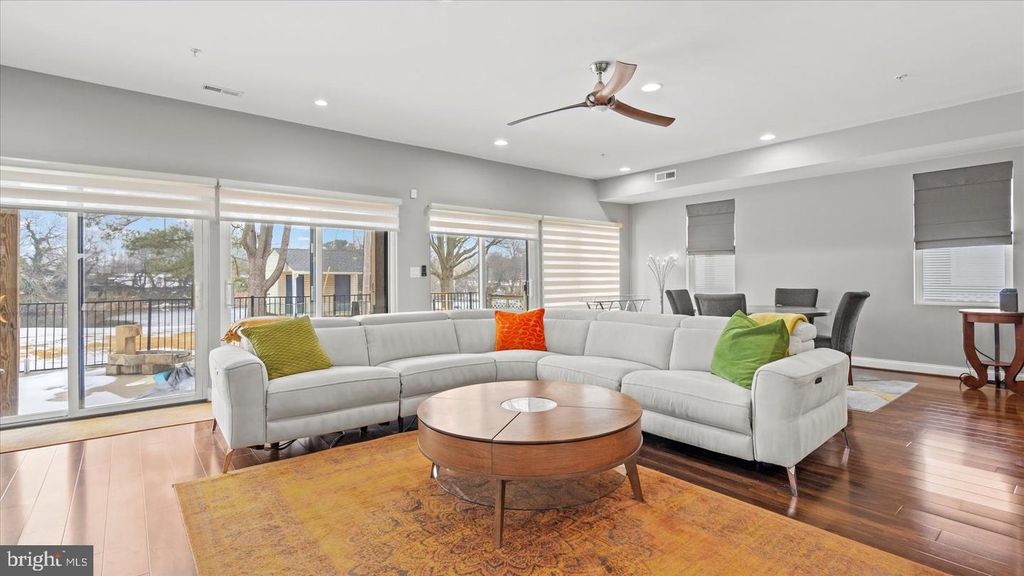 Image 30 of property listing at 3145 BAYBRIAR RD, Dundalk, MD 21222