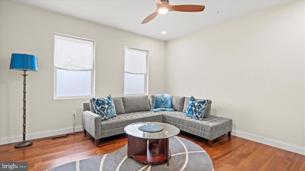 Image 39 of property listing at 3145 BAYBRIAR RD, Dundalk, MD 21222