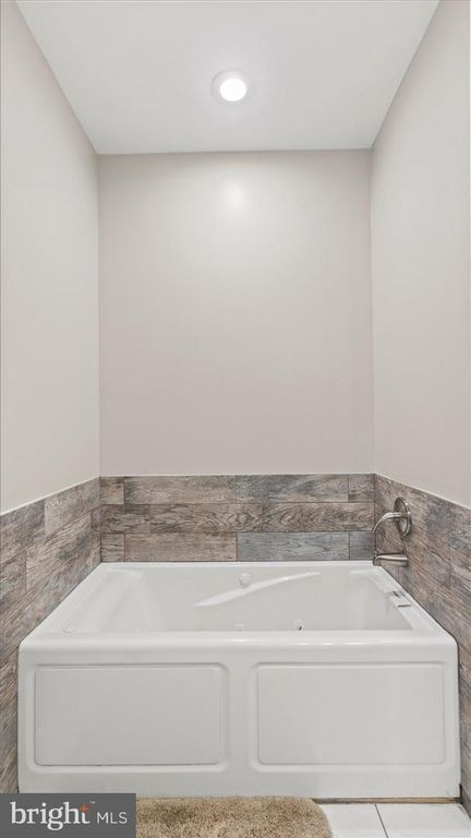 Image 49 of property listing at 3145 BAYBRIAR RD, Dundalk, MD 21222