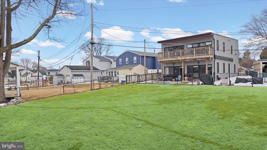 Image 54 of property listing at 3145 BAYBRIAR RD, Dundalk, MD 21222