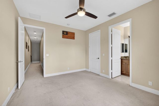 4710 Artesa Way E, Palm Beach Gardens, FL 33418