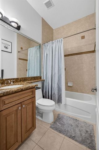 4710 Artesa Way E, Palm Beach Gardens, FL 33418