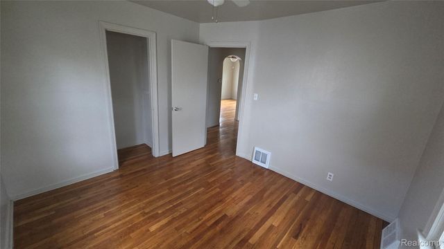 733 Vermilya Avenue, Flint, MI 48507
