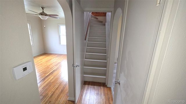 733 Vermilya Avenue, Flint, MI 48507