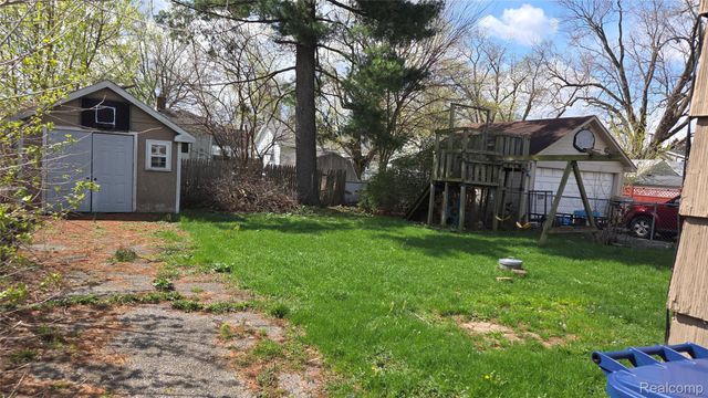 733 Vermilya Avenue, Flint, MI 48507