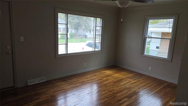 733 Vermilya Avenue, Flint, MI 48507