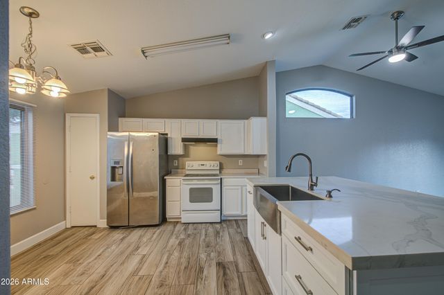 8313 W MULBERRY Drive, Phoenix, AZ 85037