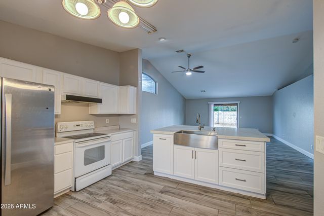 8313 W MULBERRY Drive, Phoenix, AZ 85037