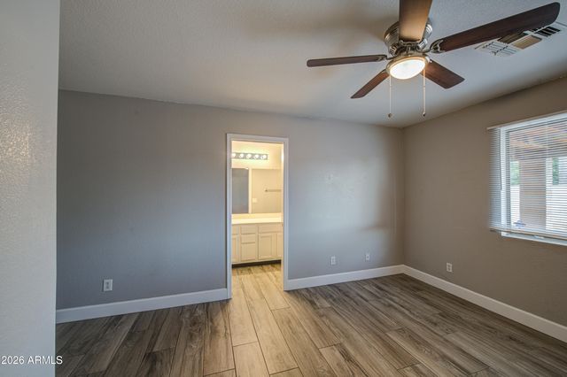8313 W MULBERRY Drive, Phoenix, AZ 85037