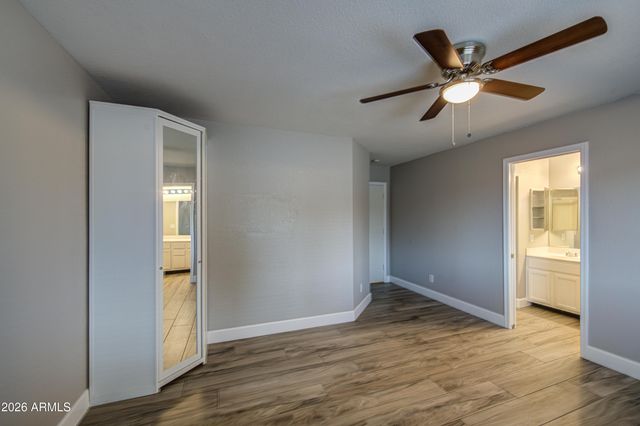 8313 W MULBERRY Drive, Phoenix, AZ 85037