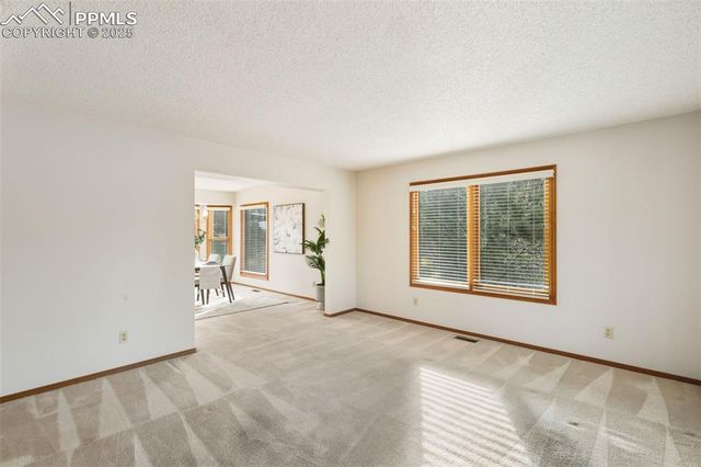 185 Thames Drive, Colorado Springs, CO 80906