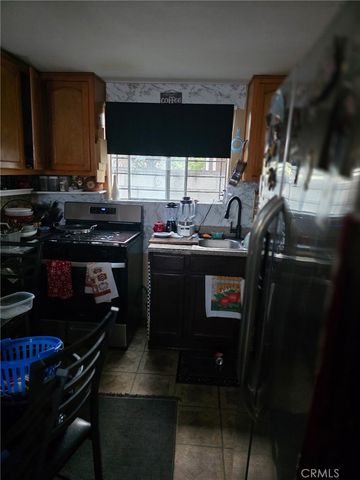 6605 West, Inglewood, CA 90302