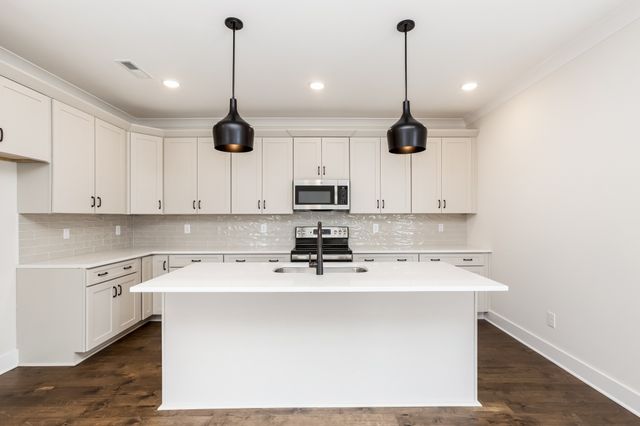 313 Jasmine Park, Hermitage, TN 37076