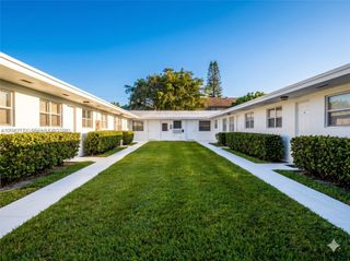 2230 Jackson Street 1W, Hollywood, FL 33020