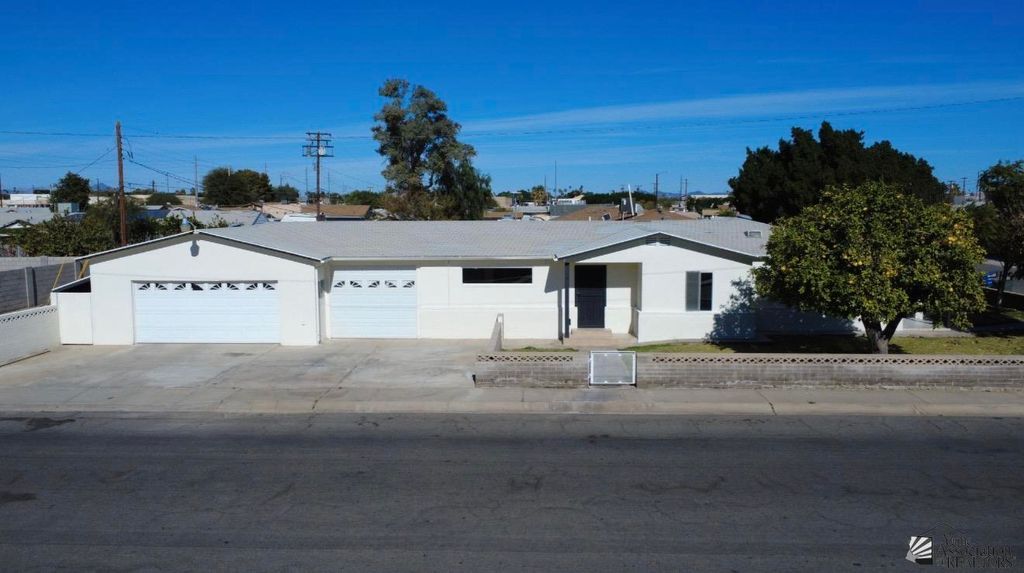 2536 S 7 Ave, Yuma, AZ 85364