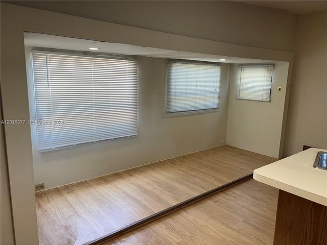 12500 NW 22nd Ave 1, Miami, FL 33167