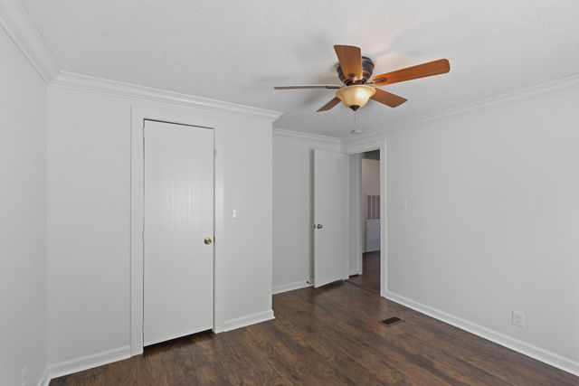 325 S Shore Dr, Antioch, TN 37013